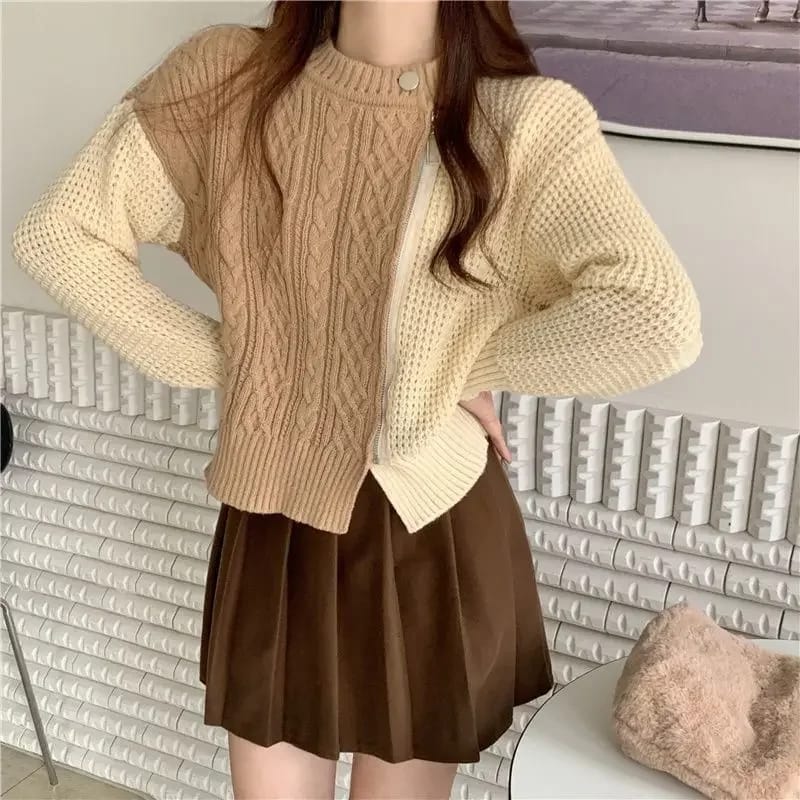 Dualy Sweater