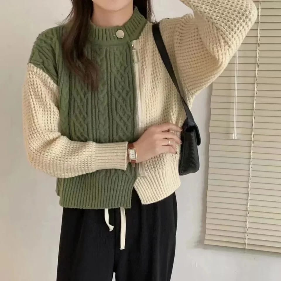 Dualy Sweater